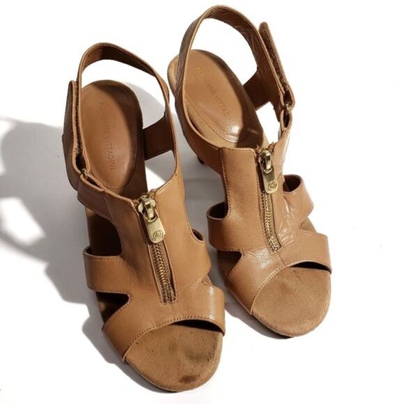 Adrienne Vittadini Taupe Heels - 9.5 - Picture 1 of 9
